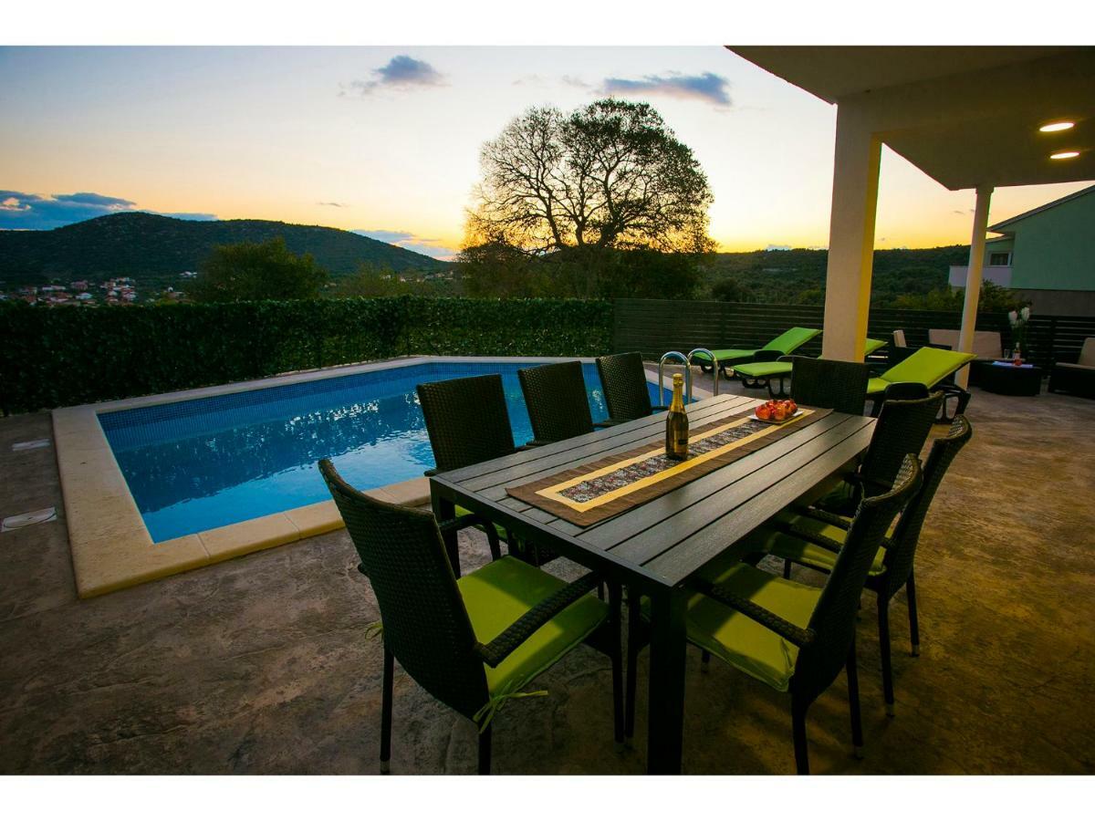 Villa Croatia Sea View With Heated Pool Vinišće エクステリア 写真